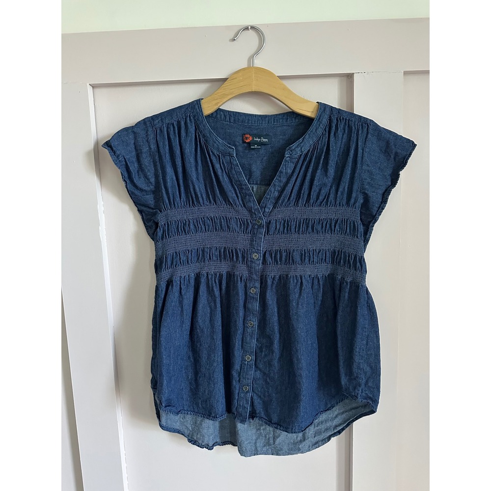 Indigo Poppy Womens Dark Wash Chambray Smocked Button Front Cap Sleeve Top